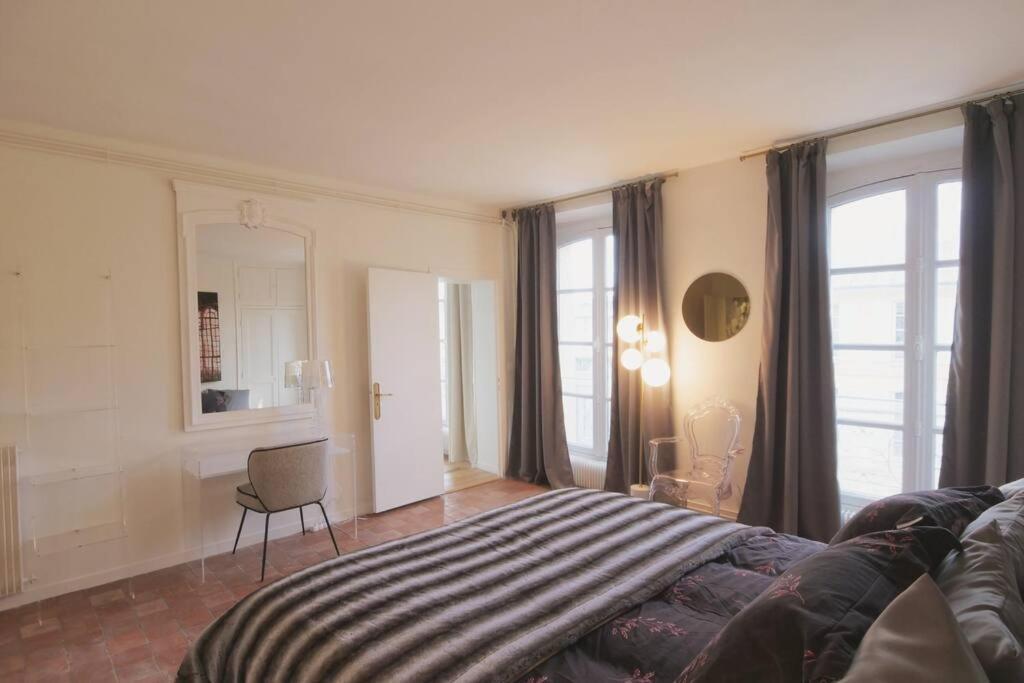 Charme Et Modernite Au Coeur Du Quartier St Louis Lejlighed Versailles Eksteriør billede
