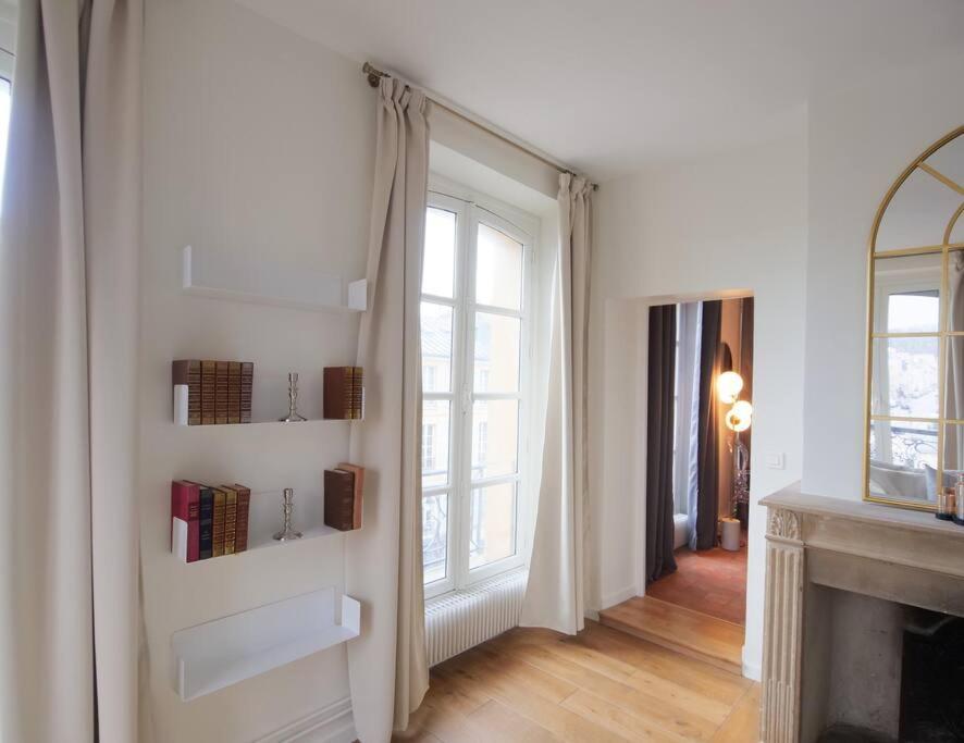 Charme Et Modernite Au Coeur Du Quartier St Louis Lejlighed Versailles Eksteriør billede